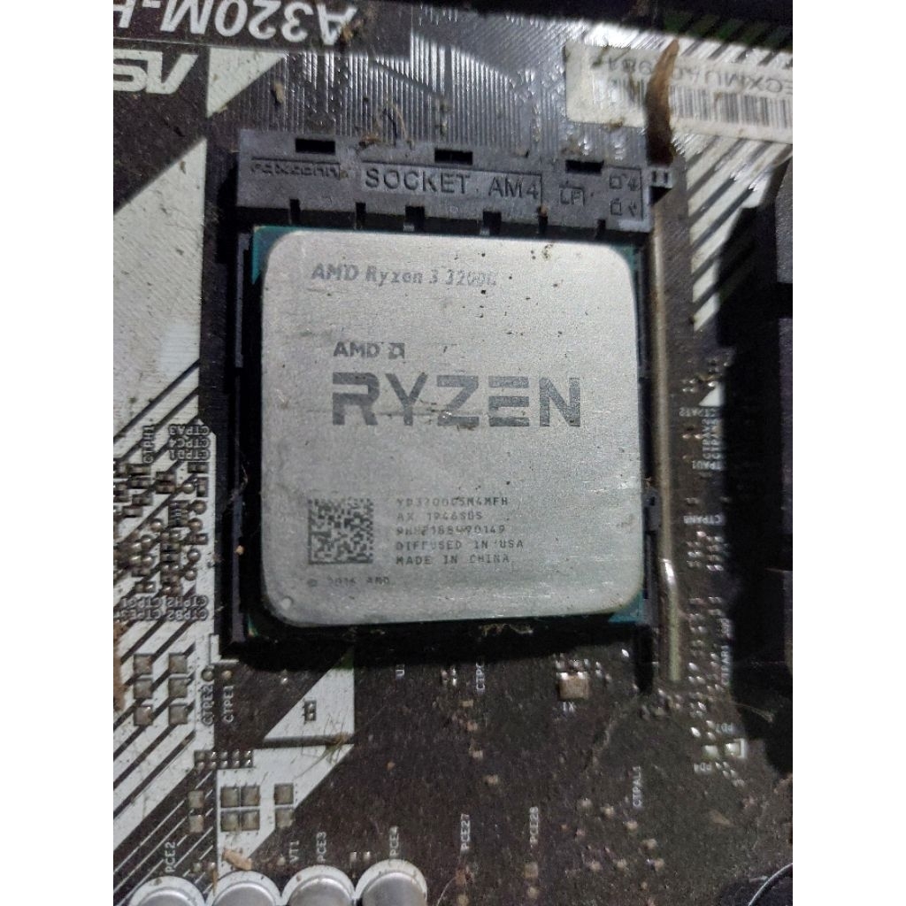 Paket AM4 Processor AMD Ryzen 3 3200g Tray Bekas Normal