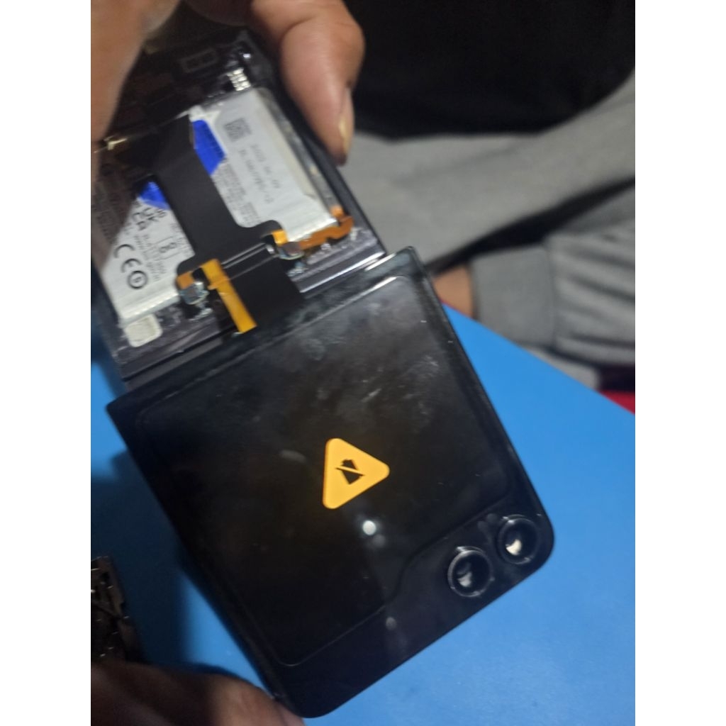 samsung flip 5 256 minus