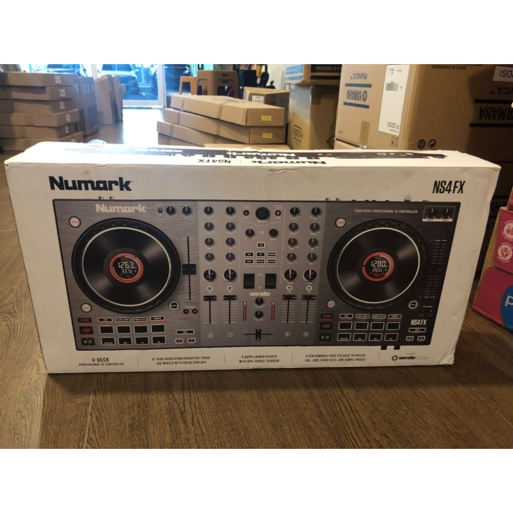 Numark ns4fx