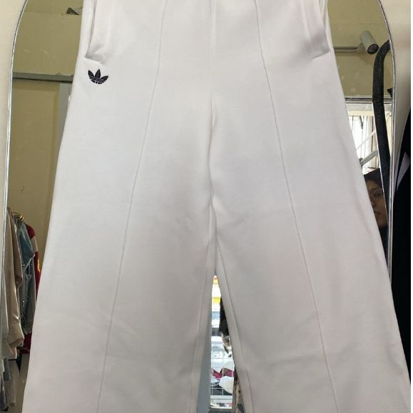 Adidas Celana Kulot Wanita Putih Off White 3 Stripe – Pinggang 76cm Panjang 105cm