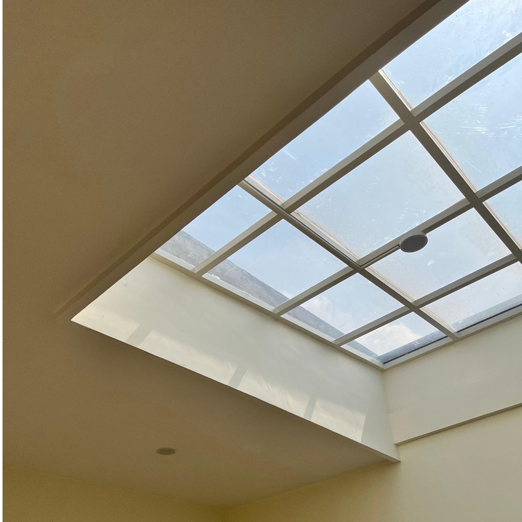 Atap Skylight Minimalist & Modern