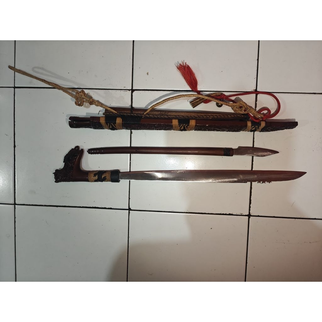 Mandau Dayak