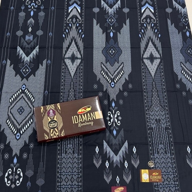SARUNG DEWASA ATLAS IDAMAN KEMBANG ATLAS IDAMAN BATIK ATLAS IDAMAN HARMONI NEW MOTIF BHS SERI HITAM