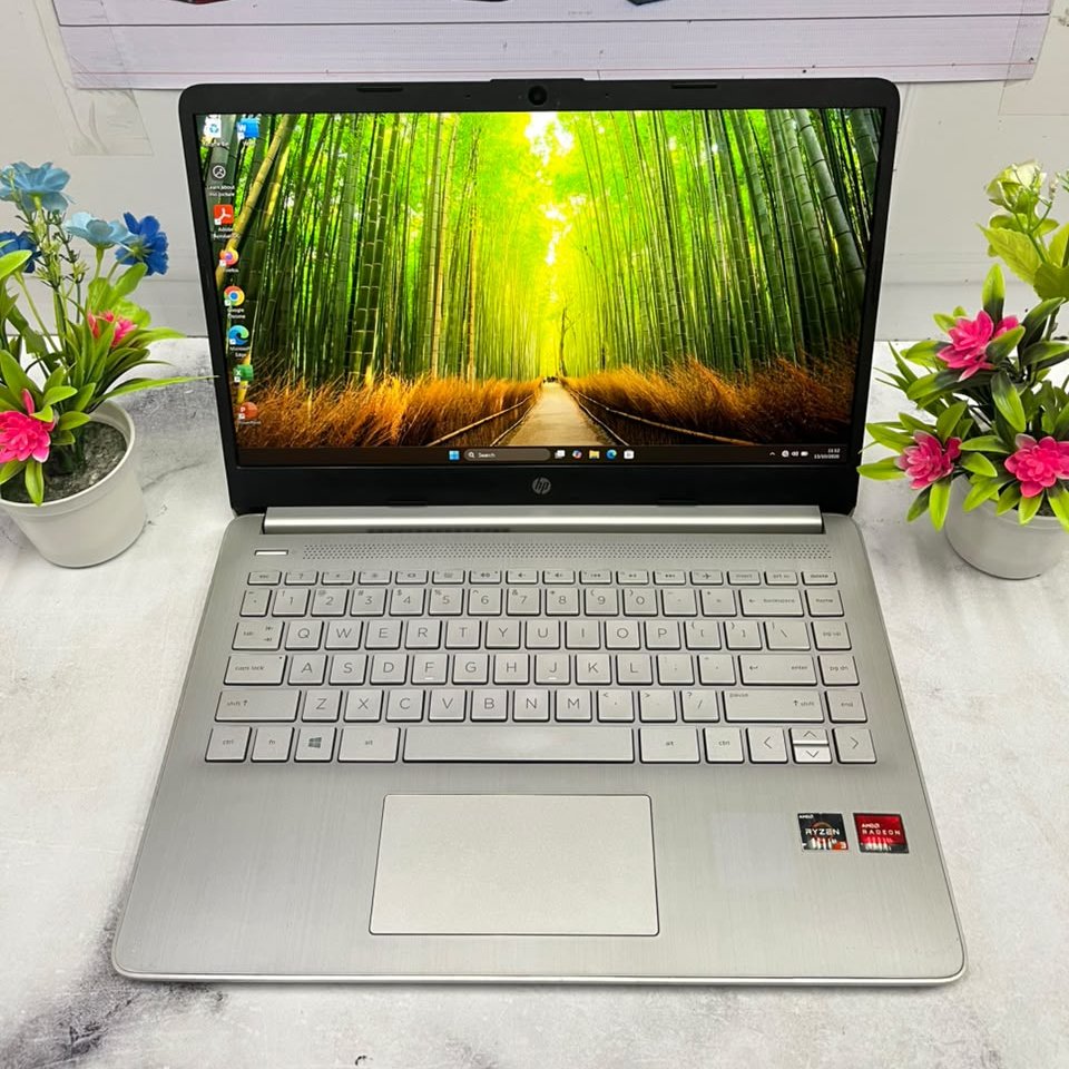 HP 14S-FQ0020AU AMD RYZEN 3 3250U RAM 8 GB SSD 256 GB