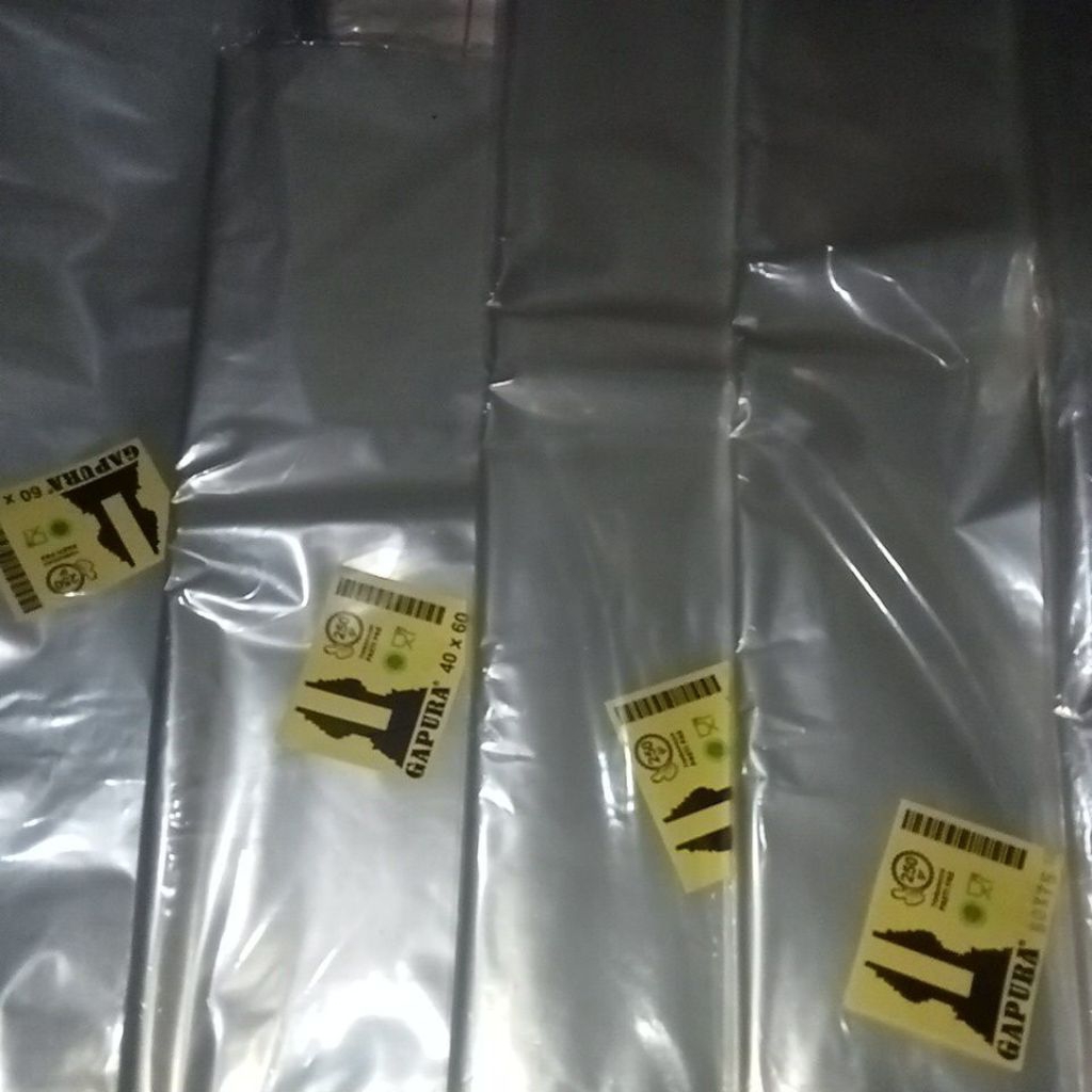 PLastik PP Bening laundry baju,bungkus,packing. harga perpack.