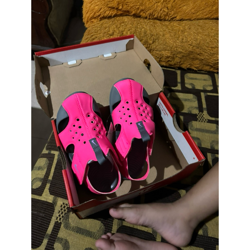 (BARU) NIKE SUNRAY PROTECT