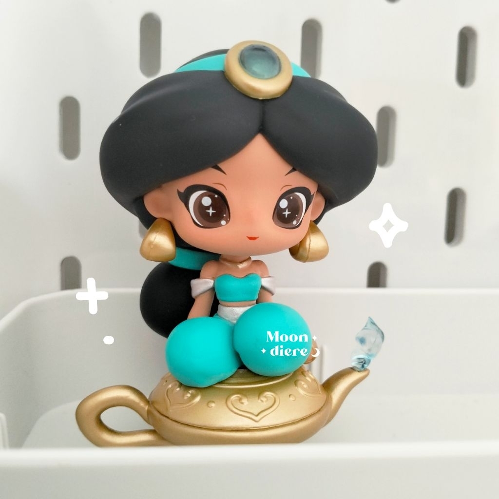 [Selected] Miniso Disney Princess Fairy Tale Town Series Blind Box - Jasmine