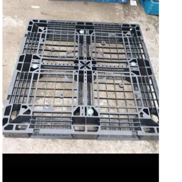 

palet plastik ukuran 110x110x12 cm