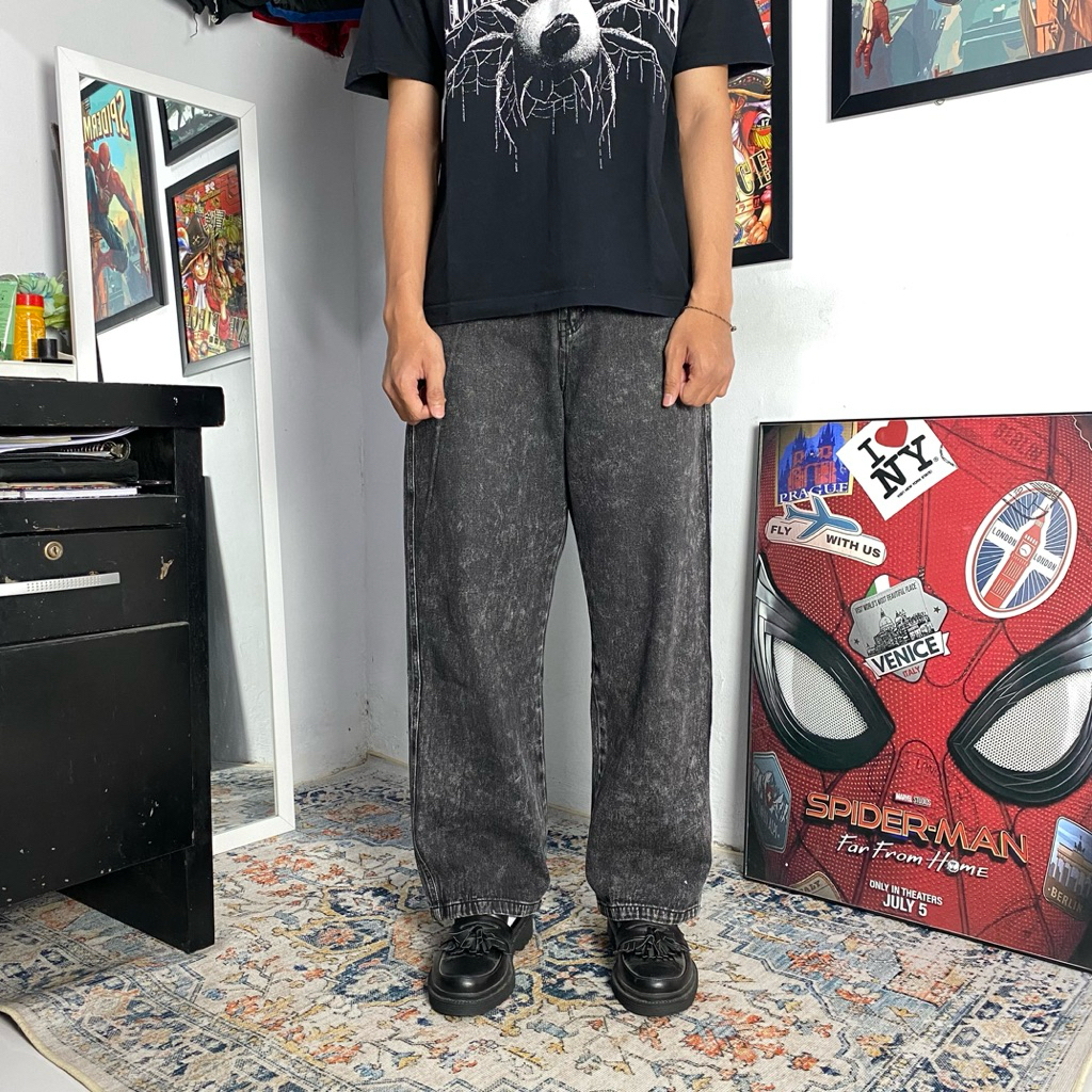 WEGO BLACK WASH HIGHWAIST JEANS