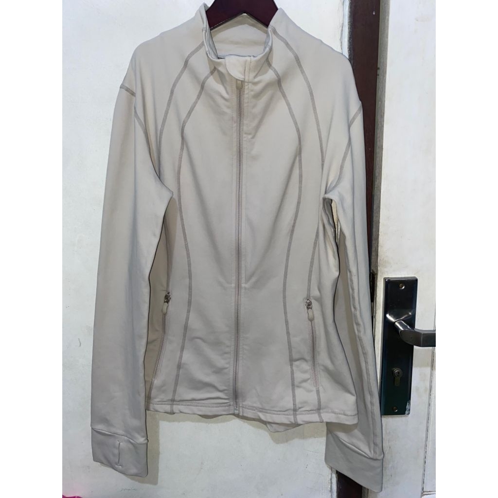 [nego/diskon chat] jacket tracktop body fit sport running andar mulawear not lulu lemon not xexymix