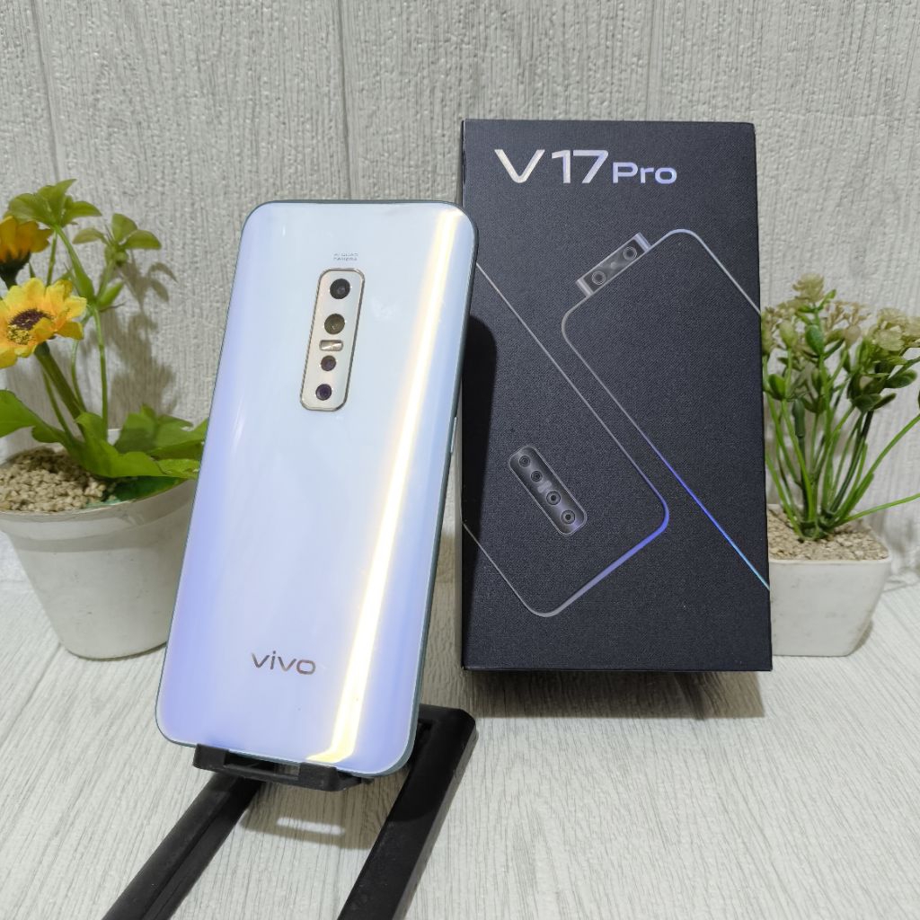 Vivo V17 Pro 8/128 Second Fullset Mulus