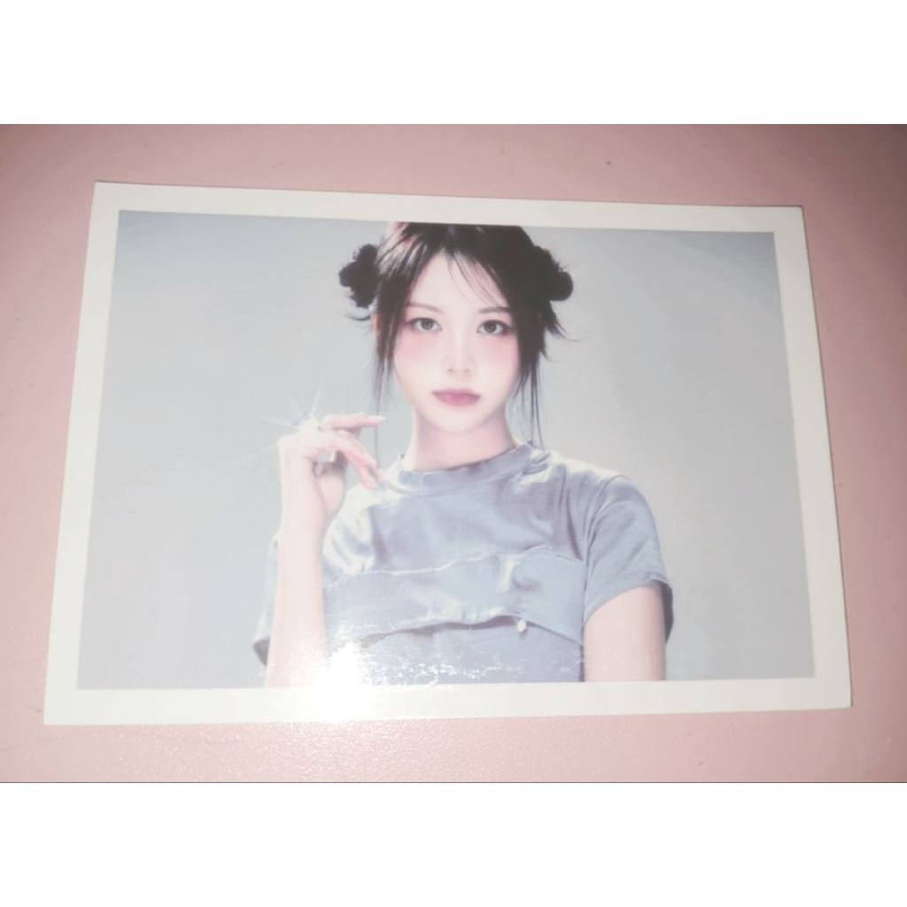 

poscard carmen h2h offc