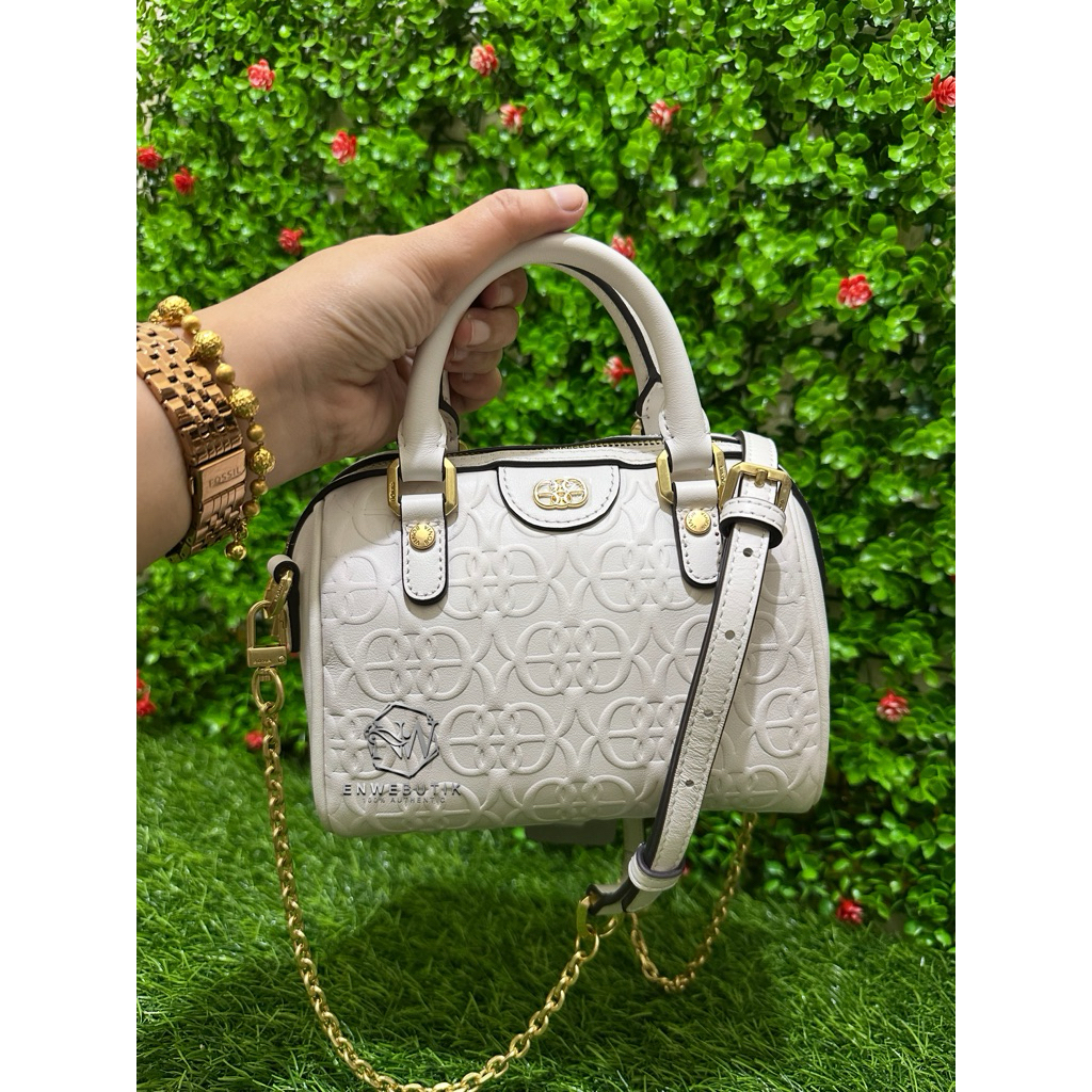 Bonia speedy size XS warna putih
