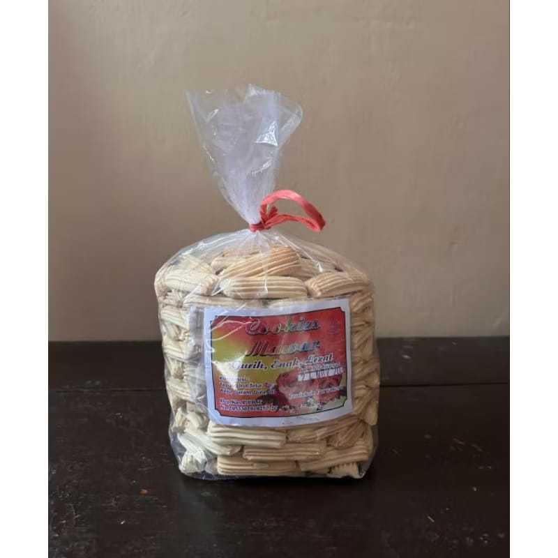 

TERBARU!!! Kue Irut Rasa Gula Jawa Merah Premium Kemasan 1 Kg