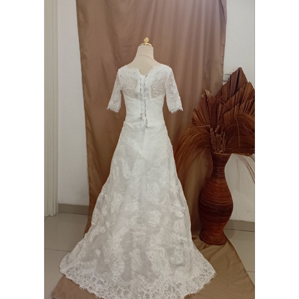 sewa gaun pengantin-sewa wedding dress-sewa baju pengantin
