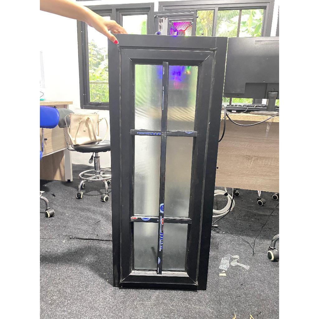 Jendela kusen aluminium cesment lengkap T 160x L40 hitam ,putih coklat