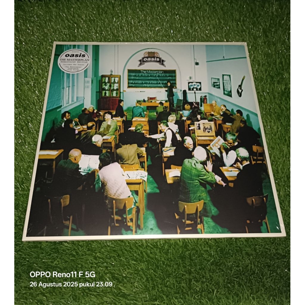vinyl piringan hitam Oasis – The Masterplan
