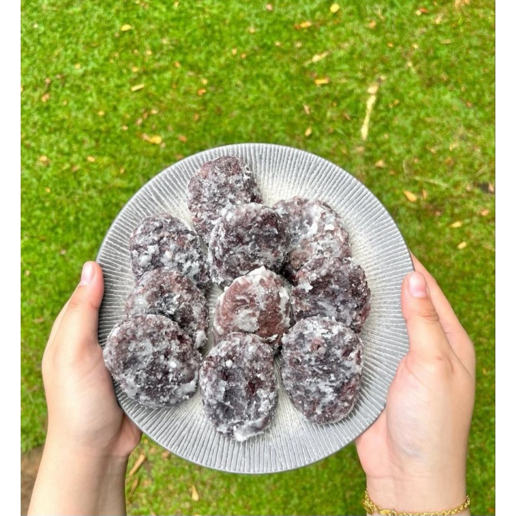 

GEMBLONG MAKANAN MANIS