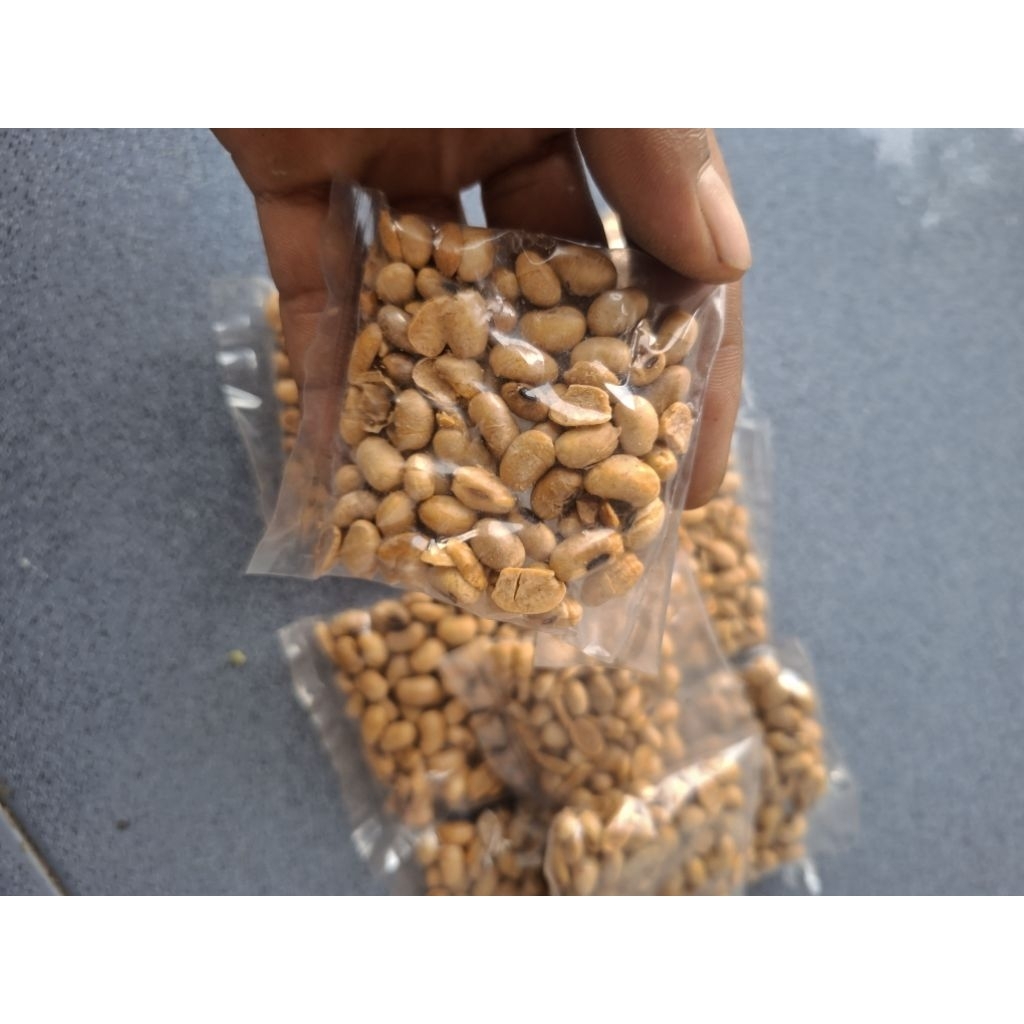

KACANG KEDELAI KEMASAN 1000.an. 10 biji