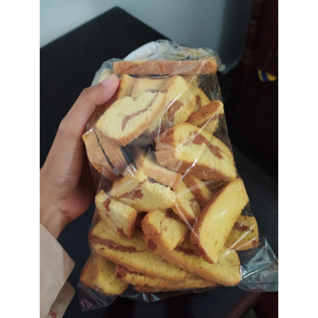 

Roti Kering (Bagelan) Manis