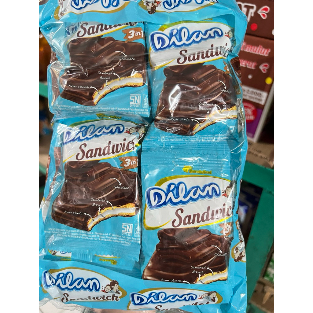 

Dilan sandwich coklat krim vanila 1 pack isi 20 bungkus