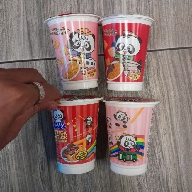 

Meiji Hello panda COKLAT CHOCOLATE / STRAWBERRY STROBERI dip dip / stick 20gr