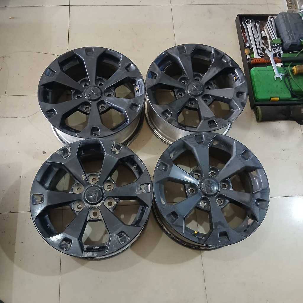 velg/pelek mobil second original pajero ring17 baut6x139