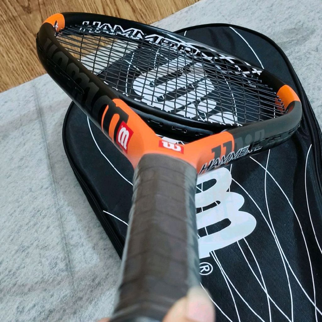 Raket Tenis Wilson Hammer Matrik Carbon Oversize Black Combi Siap Pakai