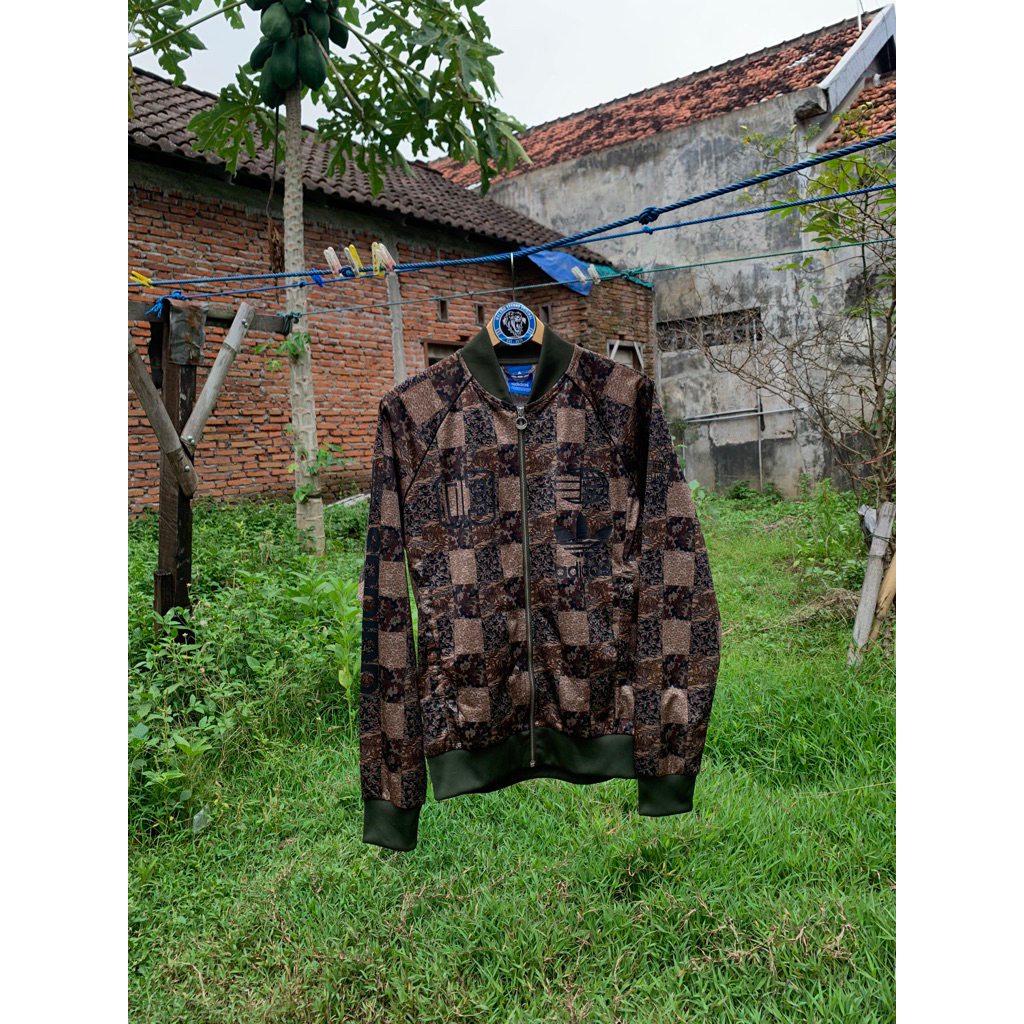 Tracktop Adidas SST Camo