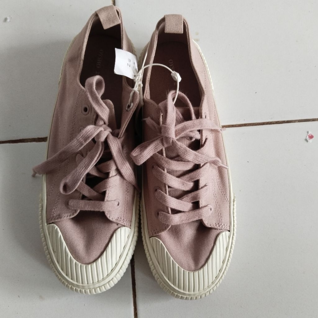 OYSHO SNEAKERS SHOES