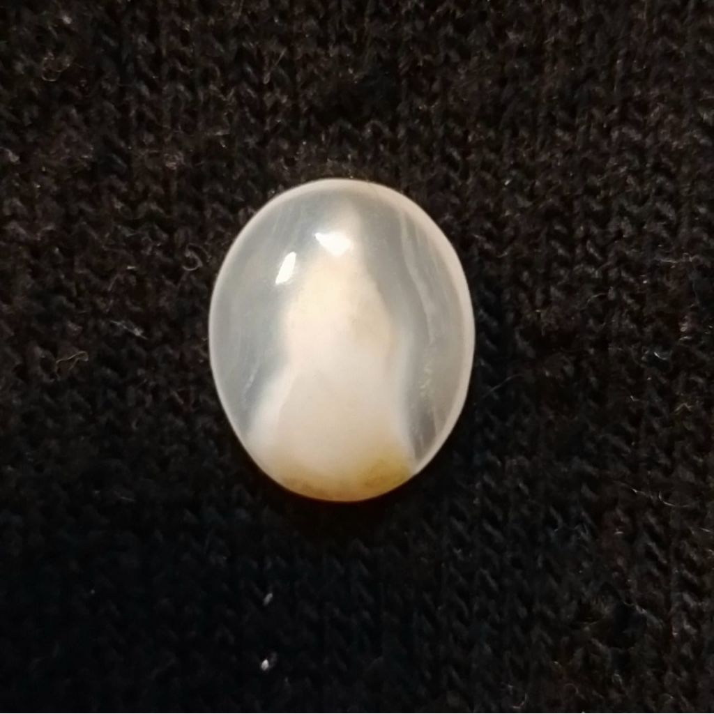 Batu Yakut Putih Natural Chalcedony Kristal Motif Ujung Monas Asli Alami