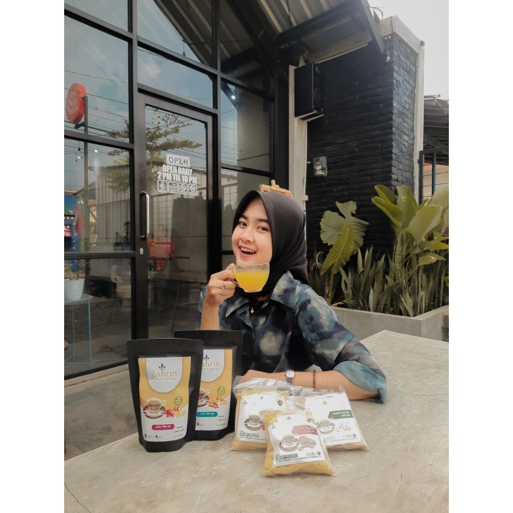 

Zahrin minuman herbal serbuk kunyit putih instant 100% alami banyak khasiat untuk kesehatan