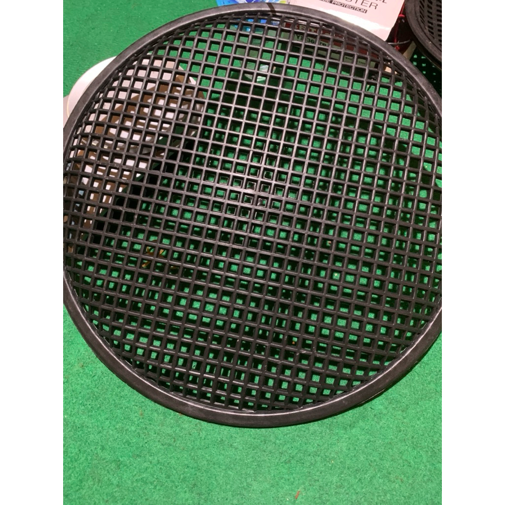 Ram Speker / Tutup Speker 18 " inch Bahan plastik