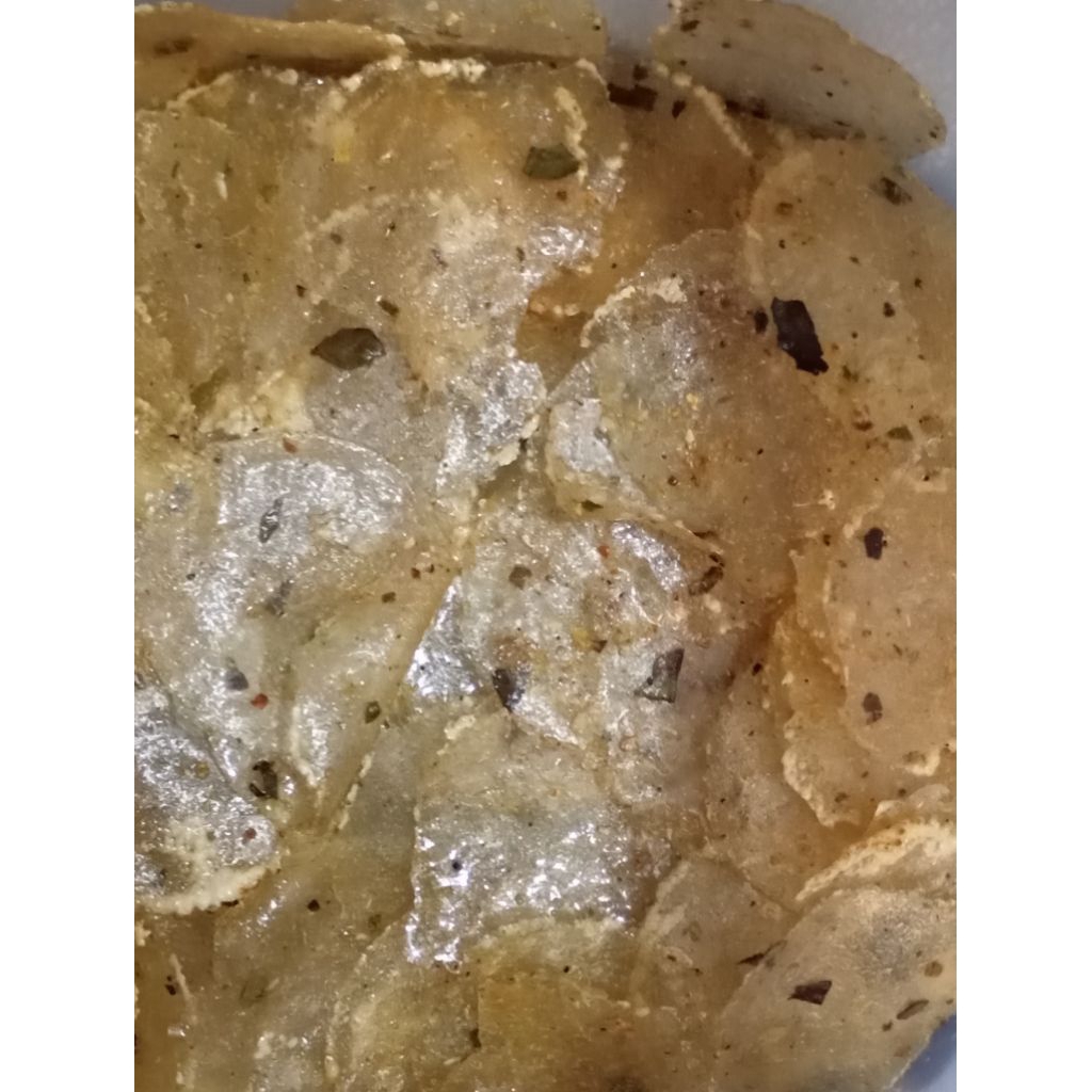 

Kano-Keripik Kaca Pikca khas Ciamis Bandung pedas gurih dan original daun jeruk cemilan viral kekinian 250 gram