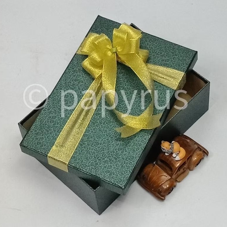 

PAPYRUS 20x30 Tinggi 8cm Kotak Kado Gift Box Hardbox Hampers V2