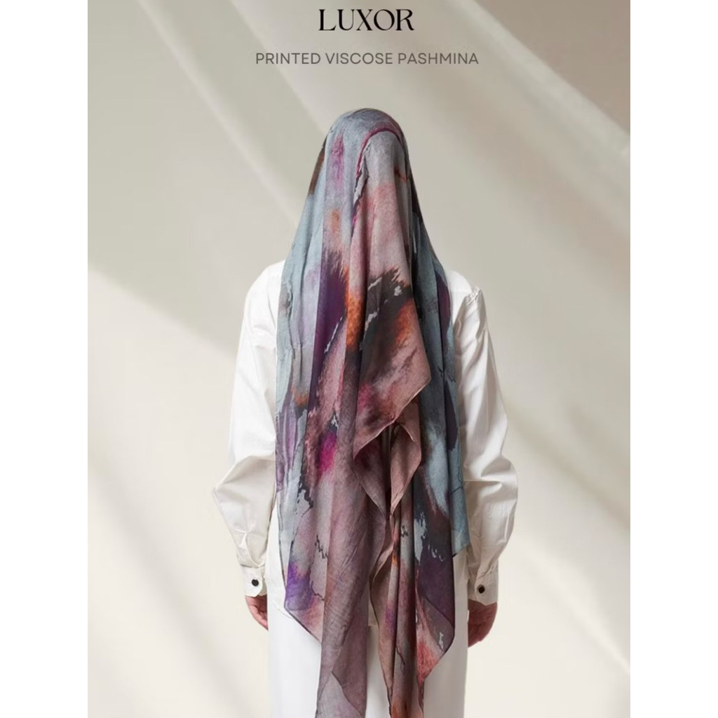 

LUXOR Florescent Watercolor Premium Printed Viscose Hijab Vela Inspired Floral Watercolor like new