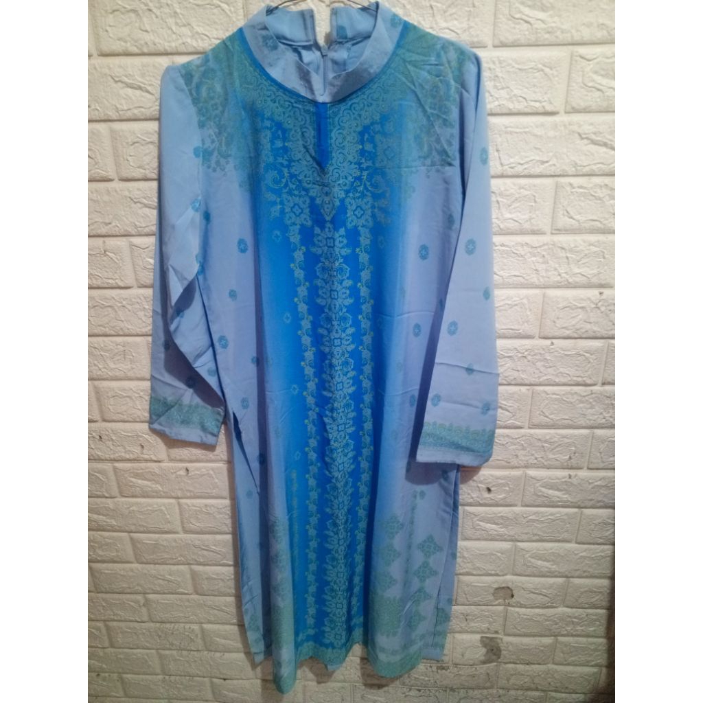 Preloved Gamis Biru Satin