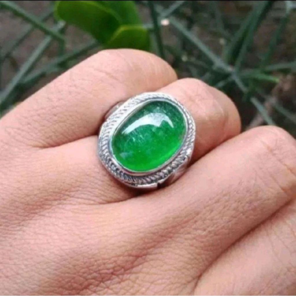 cincin batu zamrud Kalimantan