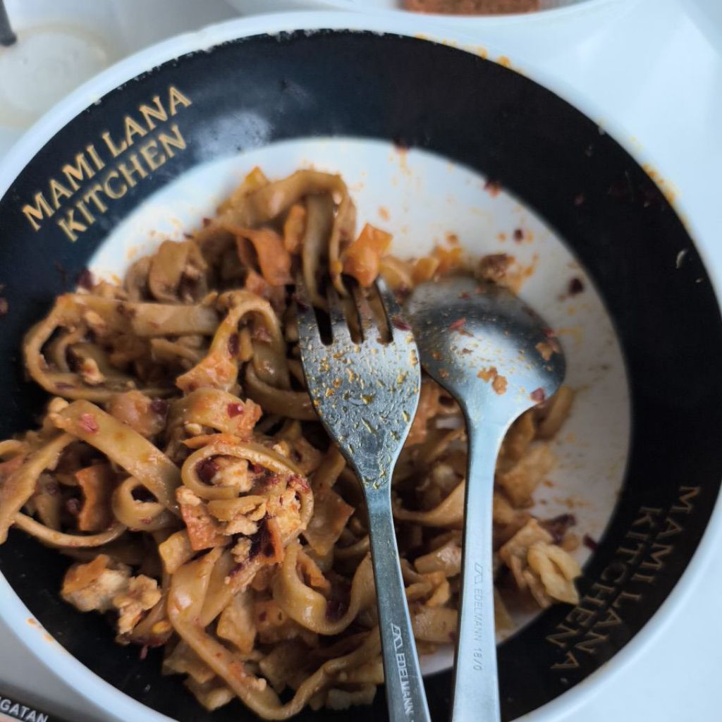 

mie chilli oil lebar kering