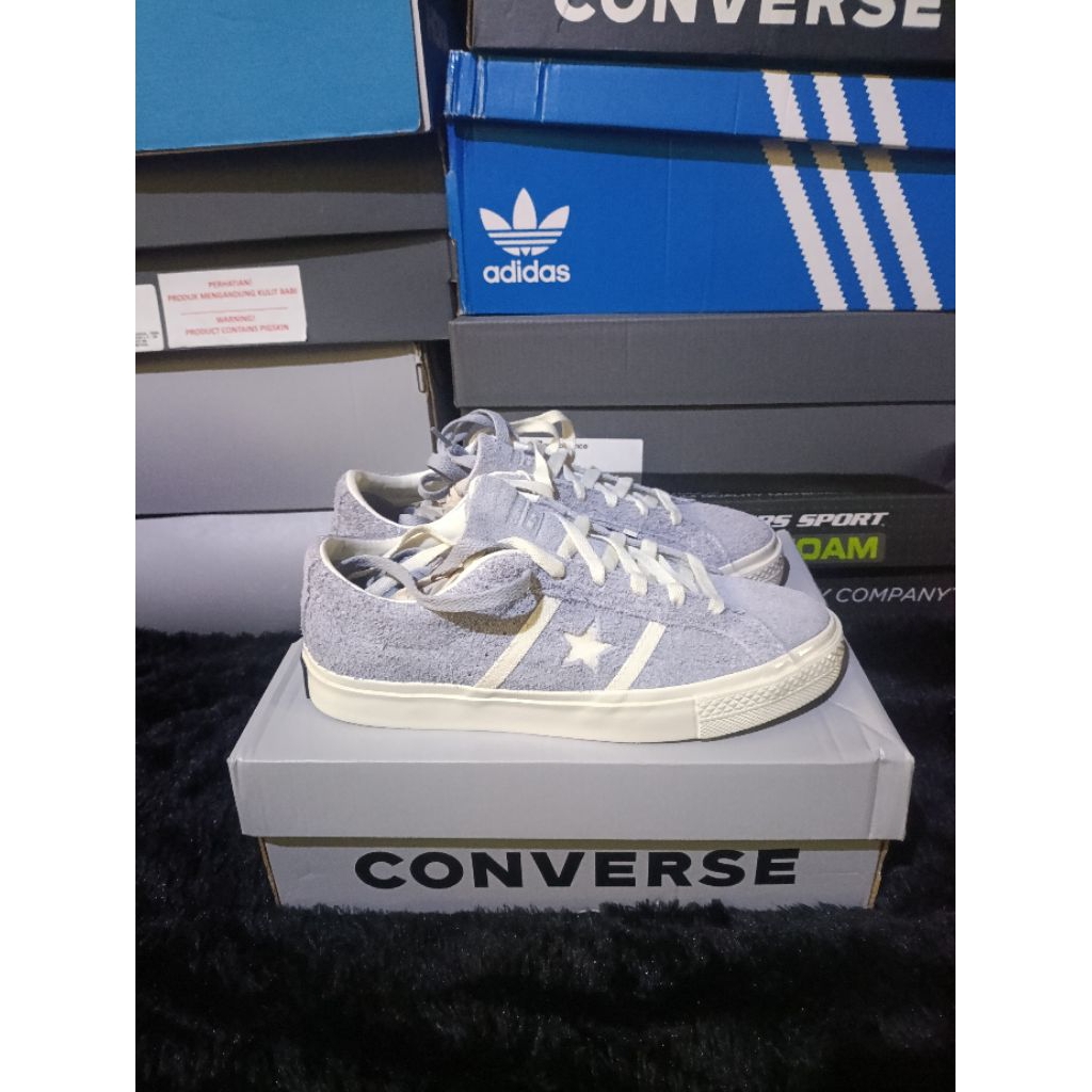 Cons One Star Pro Academy