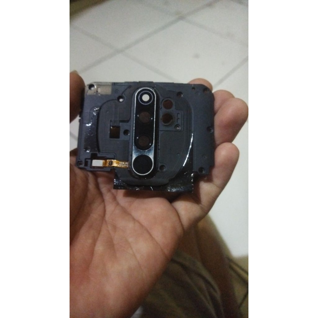 Fingerprint dan Lensa kamera Redmi Note 8 pro