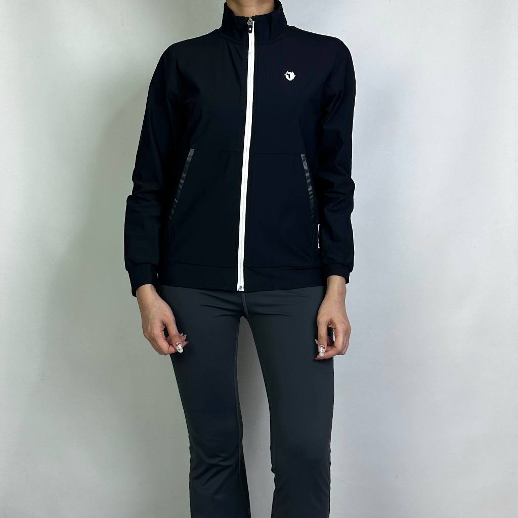 jaket wanita Blackyak size tb 150 (seperti baru)  100% original 300825K