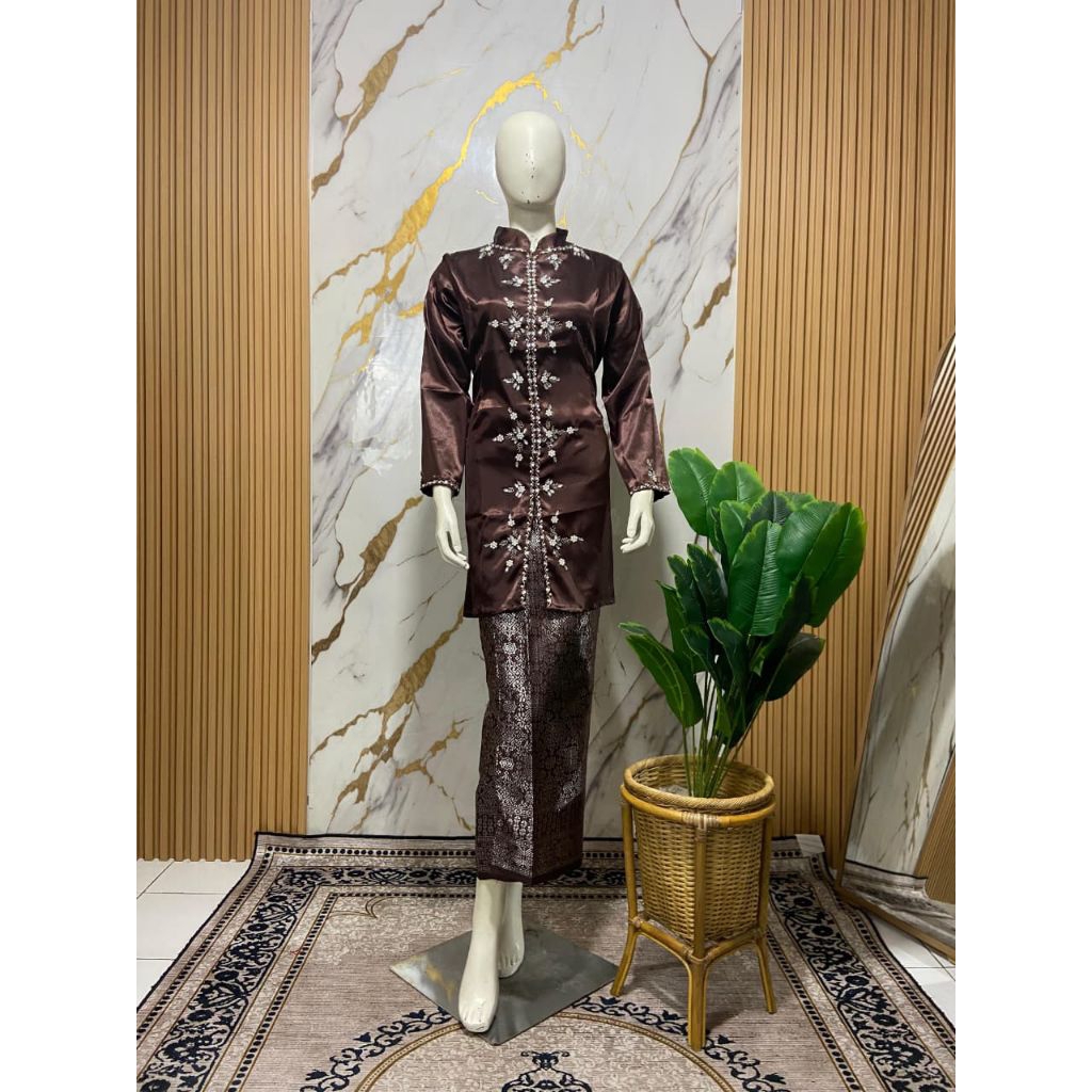 Ready kebaya tafeta bordir//bau kurung tafeta//kebaya payet tafeta//kebaya pestaa//kebaya modern