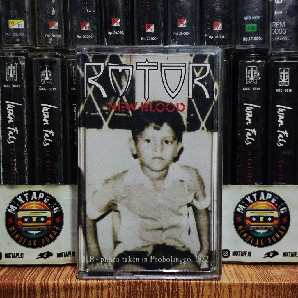 Kaset Pita - Rotor - New Blood - Radio Tape - Kaset - Radio - Pemutar Kaset - Retro - Classic - Cass