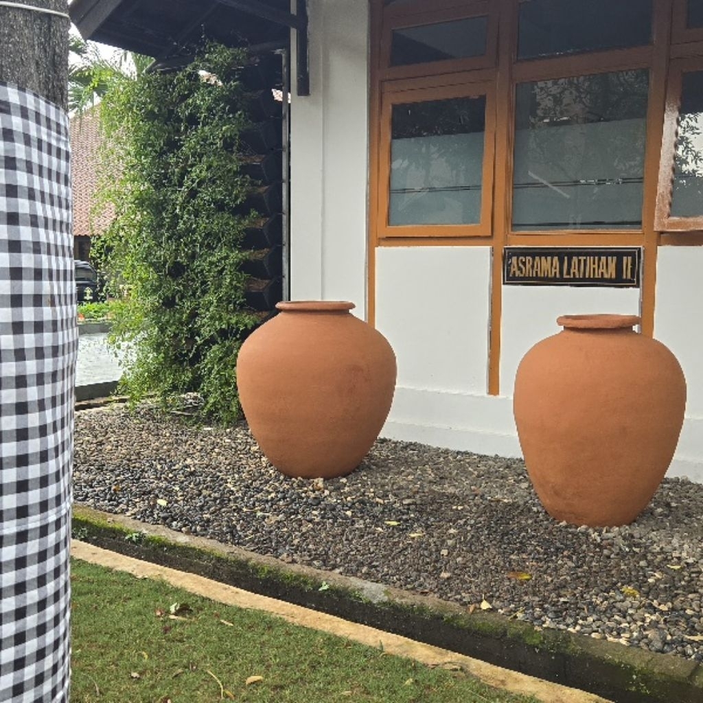 GENTONG BESAR GENTONG TANAH LIAT MOTIF MAJAPAHIT BISA UNTUK TEMPAT AIR