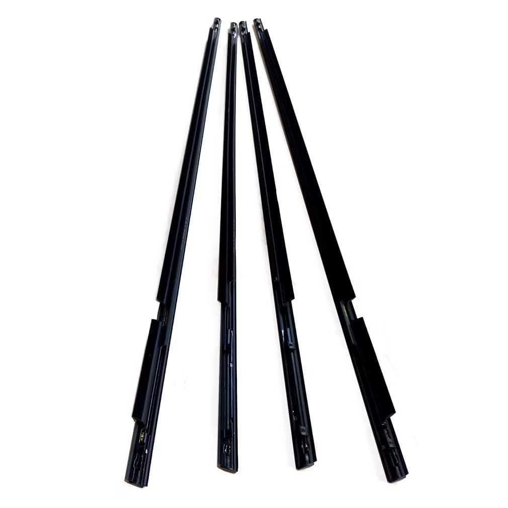 Karet pelipit/list pelipit/weather striip  kaca luar mobil avanza  2005 sampai 2024 hitam /chrome