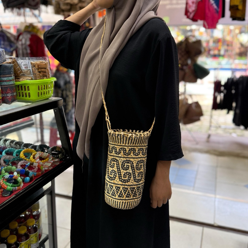 tas anjat rotan selempang