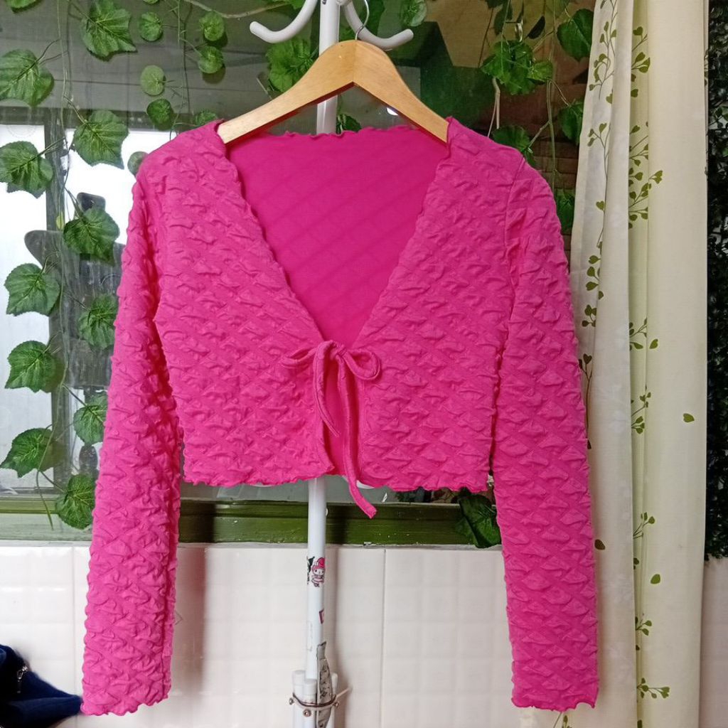 outer cardigan tali pink fuchia crop timbul lengan panjang