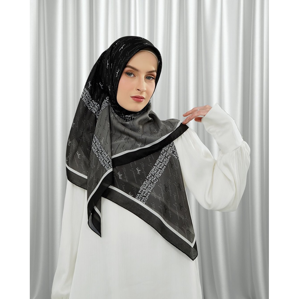 IRISH BLACK SCARF || OFFICIAL HIJAB MANDJHA IVAN GUNAWAN
