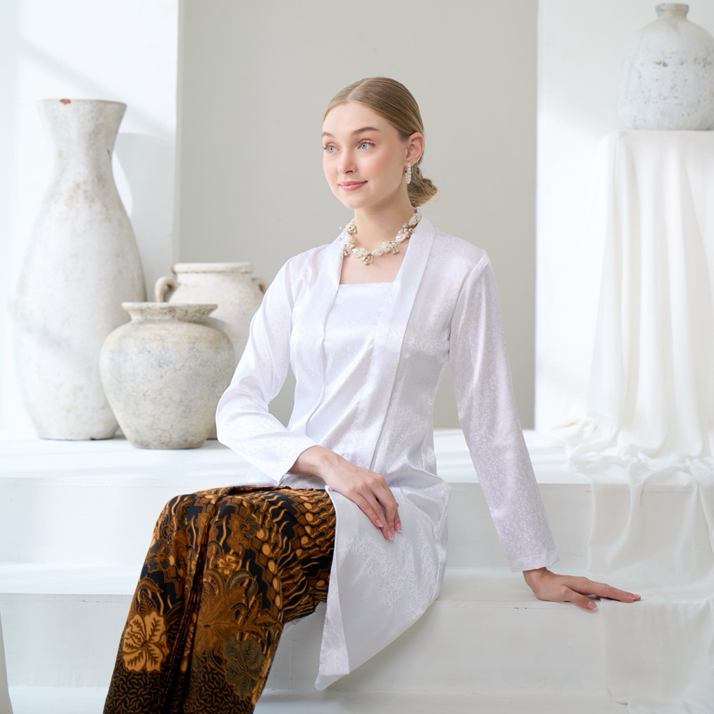 Kebaya Kutubaru Putih / Kutubaru Seragaman Silk Emboss / Kebaya Kondangan Bridesmaid